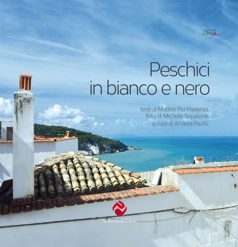 Copertina di Peschici in bianco e nero